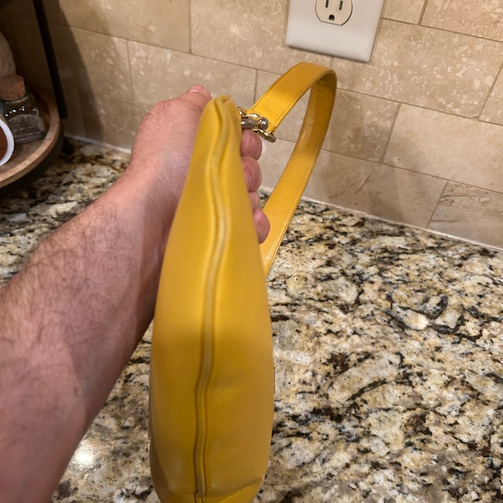 MCM yellow shoulder bag. - Picture 7 of 13
